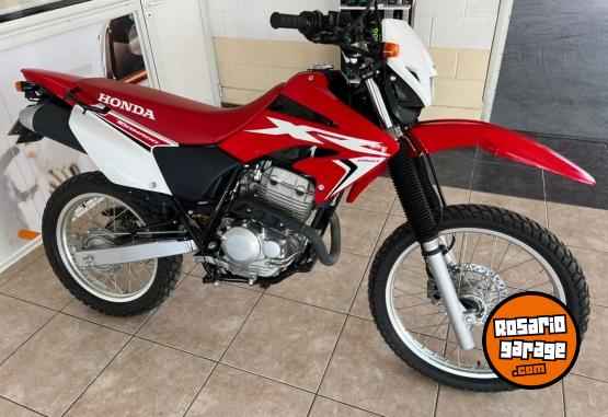 Motos - Honda TORNADO 250CC 2021 Nafta 3083Km - En Venta