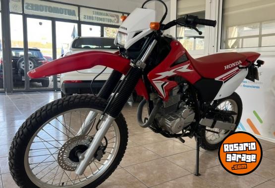 Motos - Honda TORNADO 250CC 2021 Nafta 3083Km - En Venta