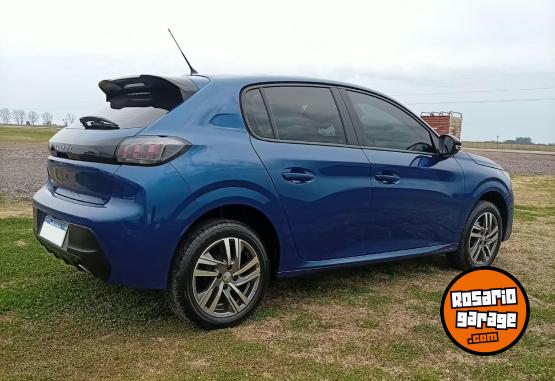 Autos - Peugeot 208 Feline Tiptronic 2023 Nafta 31000Km - En Venta