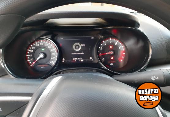 Autos - Fiat Cronos Presission 1.8 HGT 2022 GNC 75500Km - En Venta