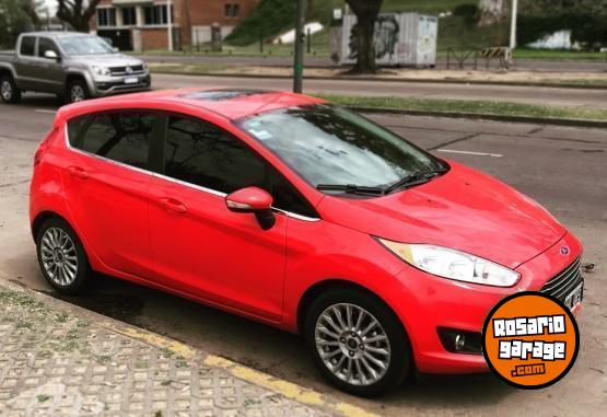 Autos - Ford Fiesta Kinetic 2013 Nafta 80000Km - En Venta