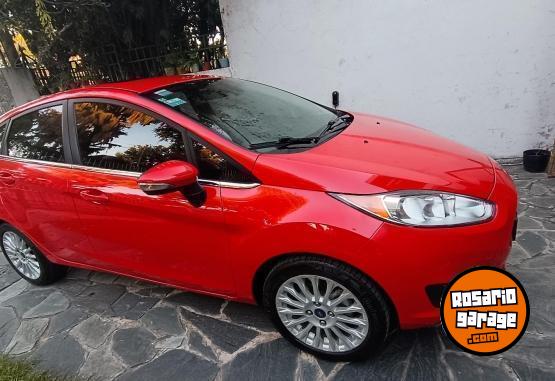Autos - Ford Fiesta Kinetic 2013 Nafta 80000Km - En Venta