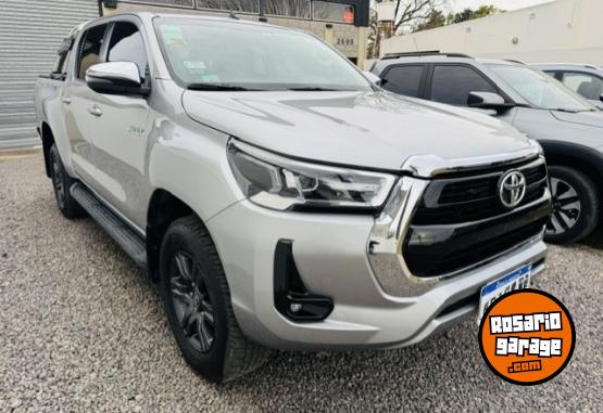 Camionetas - Toyota HILUX 2.8 SRV 4X4 A/T 2021 Diesel 86500Km - En Venta