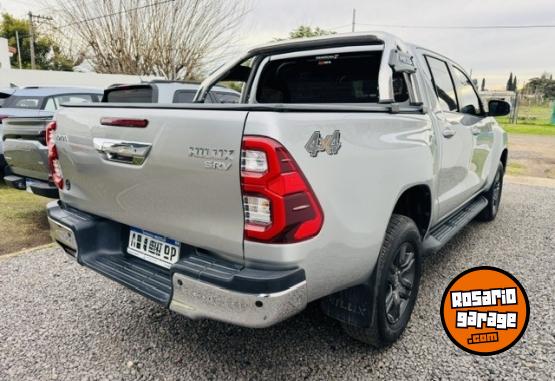 Camionetas - Toyota HILUX 2.8 SRV 4X4 A/T 2021 Diesel 86500Km - En Venta