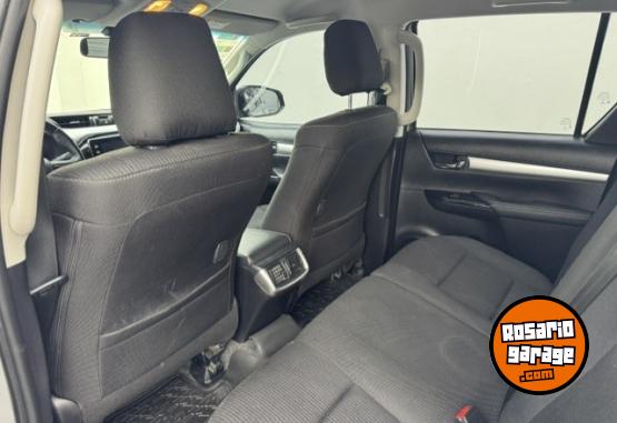 Camionetas - Toyota HILUX 2.8 SRV 4X4 A/T 2021 Diesel 86500Km - En Venta