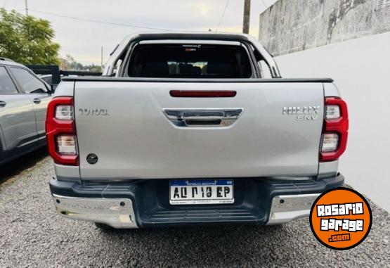 Camionetas - Toyota HILUX 2.8 SRV 4X4 A/T 2021 Diesel 86500Km - En Venta