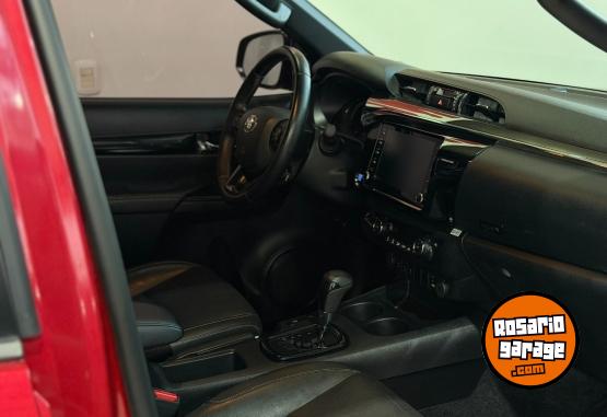 Camionetas - Toyota Hilux SRX 4X4 2020 Diesel 103000Km - En Venta