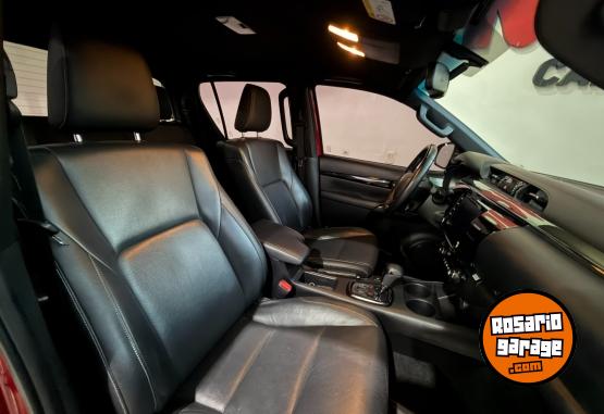 Camionetas - Toyota Hilux SRX 4X4 2020 Diesel 103000Km - En Venta