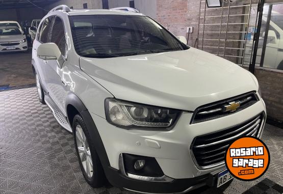 Camionetas - Chevrolet Captiva LTZ 2.2 AWD 7 as 2017 Diesel - En Venta