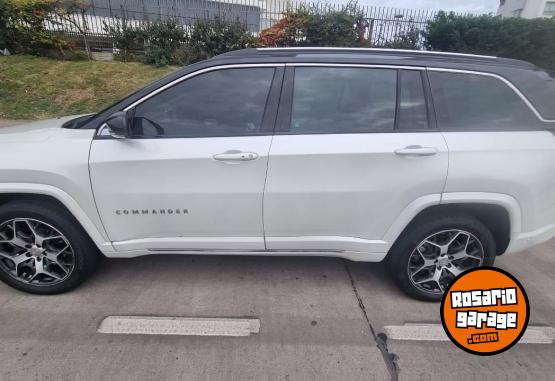 Camionetas - Jeep comander 2022 Diesel 100000Km - En Venta