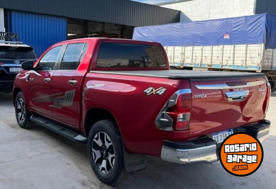 Camionetas - Toyota HILUX SRX 2019 Diesel 190000Km - En Venta