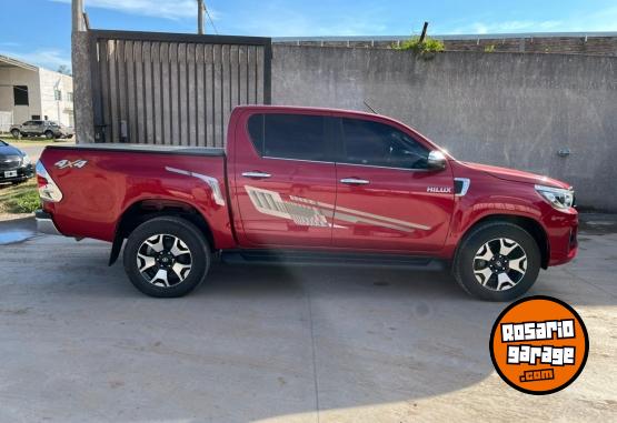 Camionetas - Toyota HILUX SRX 2019 Diesel 190000Km - En Venta