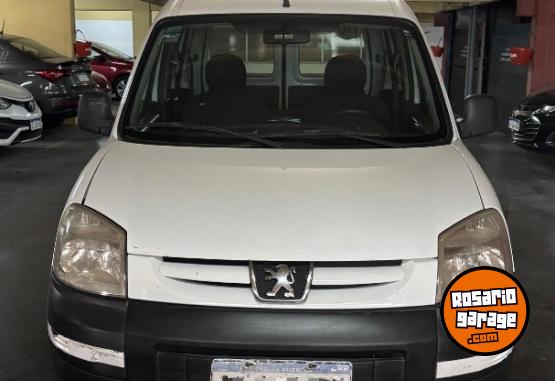Utilitarios - Peugeot Partner confort 1.6 2017 Diesel 273000Km - En Venta