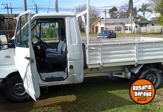 Camionetas - Renault RODEO 2000 Diesel 111Km - En Venta