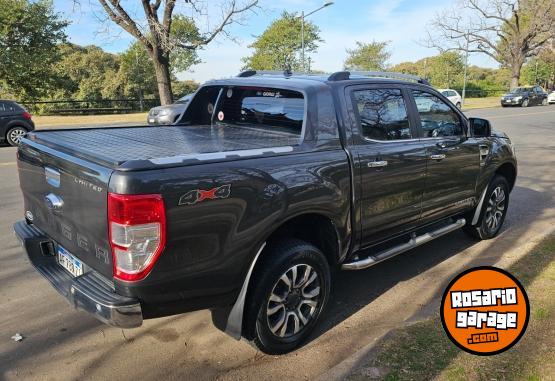 Camionetas - Ford Ranger LTD 2023 Diesel 72000Km - En Venta