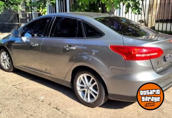 Autos - Ford FOCUS 2017 GNC 168000Km - En Venta