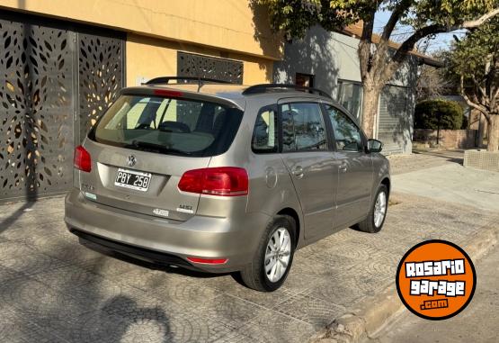 Autos - Volkswagen SURAN TRENDLINE 2015 GNC 177000Km - En Venta
