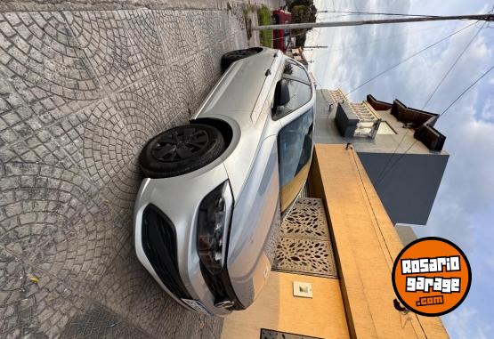 Autos - Volkswagen Polo track 2023 Nafta 42000Km - En Venta
