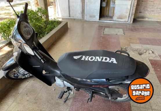 Motos - Honda Biz 125 2015 Nafta 25300Km - En Venta