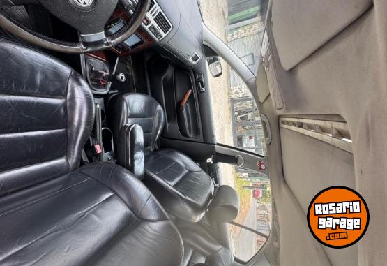 Autos - Volkswagen Bora 2009 Nafta 165000Km - En Venta