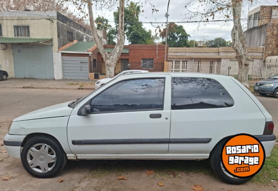 Autos - Renault Clio I 2000 Nafta 182000Km - En Venta