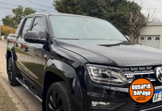 Camionetas - Volkswagen Amarok v6 2023 Diesel 45000Km - En Venta