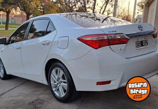 Autos - Toyota Corolla xei mt6 2015 Nafta 93000Km - En Venta