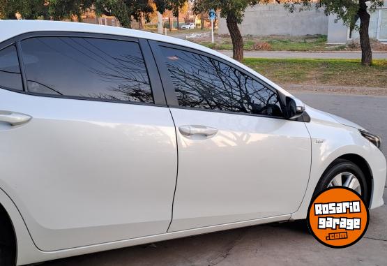Autos - Toyota Corolla xei mt6 2015 Nafta 93000Km - En Venta
