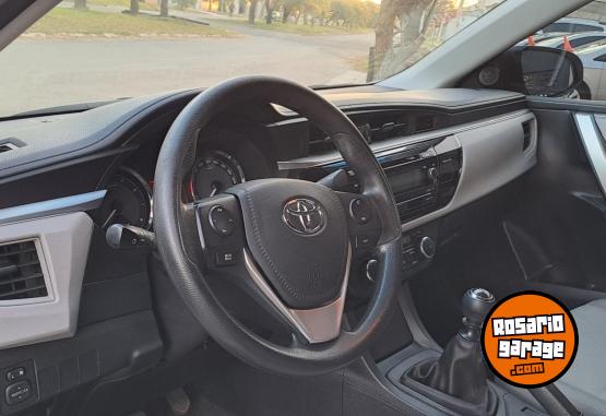 Autos - Toyota Corolla xei mt6 2015 Nafta 93000Km - En Venta