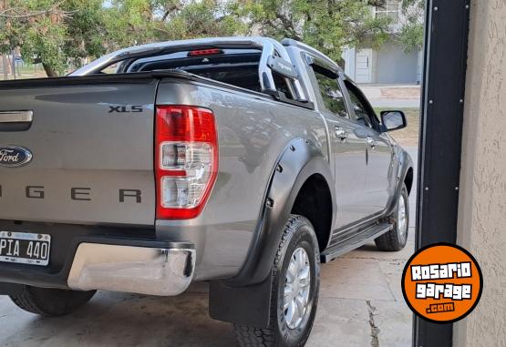 Camionetas - Ford Ranger xls mt6 2016 Diesel 152000Km - En Venta