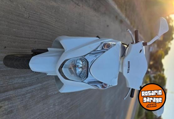 Motos - Honda Elite 2017 Nafta 21000Km - En Venta