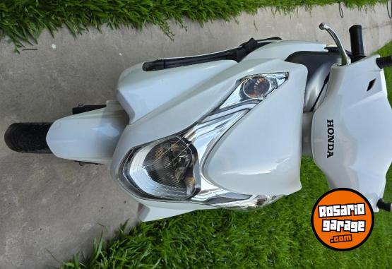 Motos - Honda Elite 2017 Nafta 21000Km - En Venta