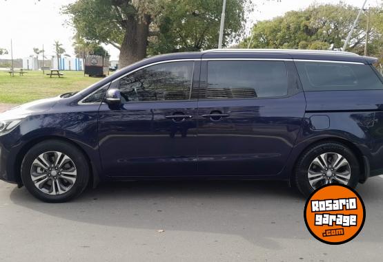 Autos - Kia CARNIVAL EX 2.2 AT CRDI 2019 Diesel 53000Km - En Venta