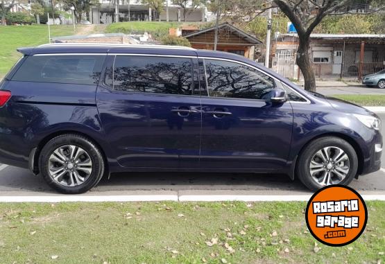 Autos - Kia CARNIVAL EX 2.2 AT CRDI 2019 Diesel 53000Km - En Venta