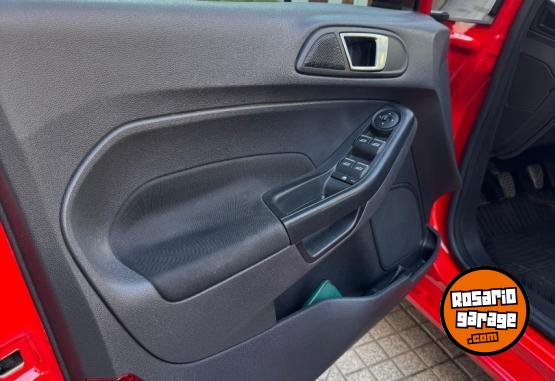Autos - Ford Fiesta Kinetic SE 2019 Nafta 72000Km - En Venta