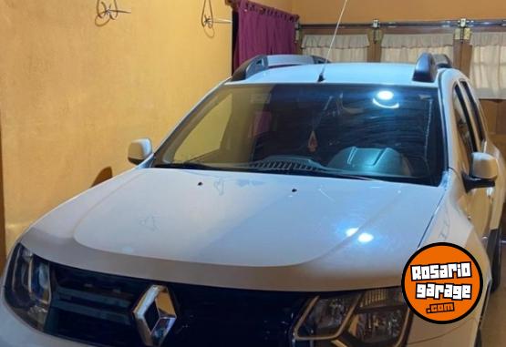 Camionetas - Renault DUSTER PRIVILEGE 2018 GNC 110000Km - En Venta