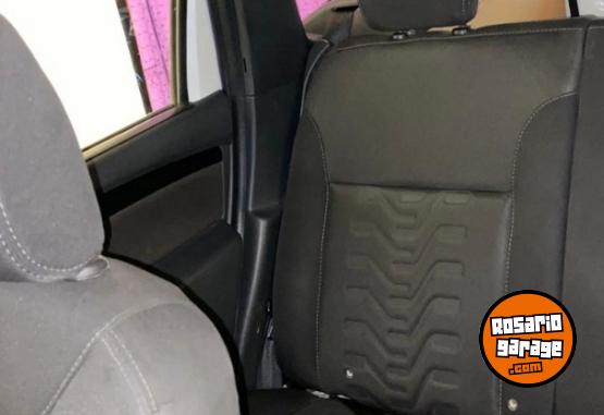 Camionetas - Renault DUSTER PRIVILEGE 2018 GNC 110000Km - En Venta