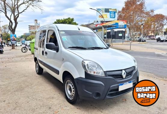 Utilitarios - Renault Kangoo PH3 Confort 2017 GNC 174600Km - En Venta