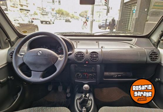 Utilitarios - Renault Kangoo PH3 Confort 2017 GNC 174600Km - En Venta