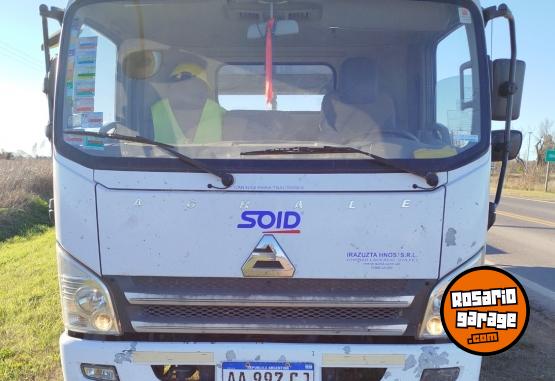 Camiones y Grúas - AGRALE 8700 - En Venta