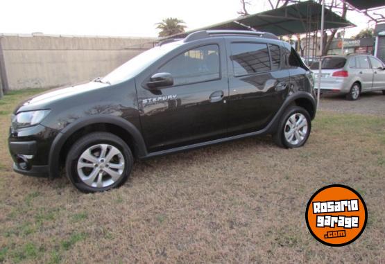 Autos - Renault SANDERO STEPWAY DYNAMIQUE 2015 Nafta 93500Km - En Venta