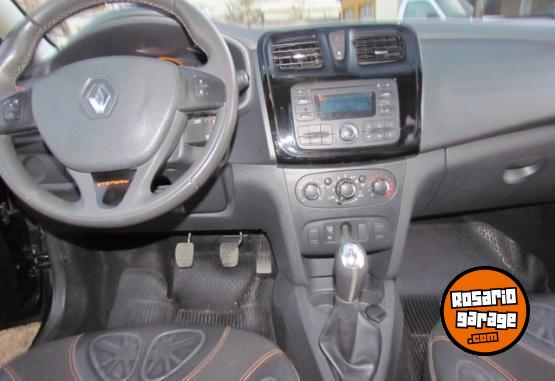 Autos - Renault SANDERO STEPWAY DYNAMIQUE 2015 Nafta 93500Km - En Venta