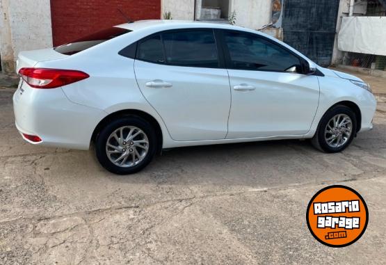 Autos - Toyota Yaris 1.5 XLS CVT L/22 2022 Nafta 51000Km - En Venta