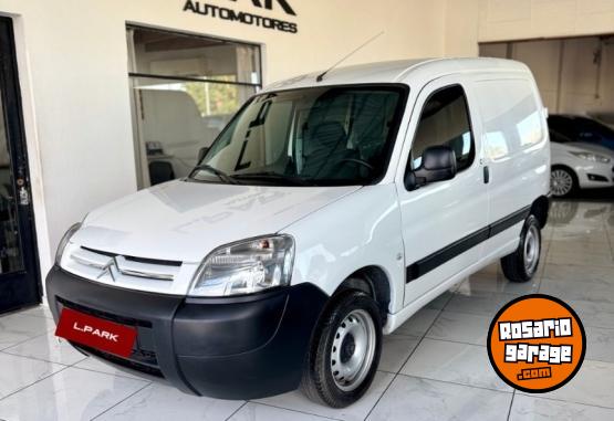 Utilitarios - Citroen BERLINGO FURGON COMFORT 2022 GNC 12000Km - En Venta