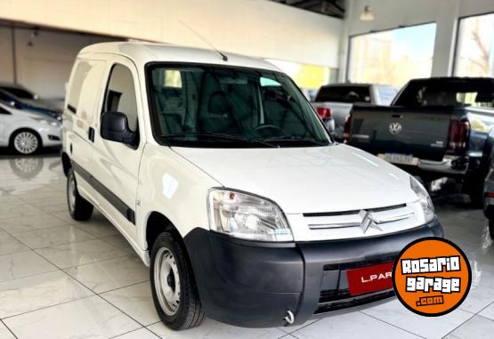 Utilitarios - Citroen BERLINGO FURGON COMFORT 2022 GNC 12000Km - En Venta