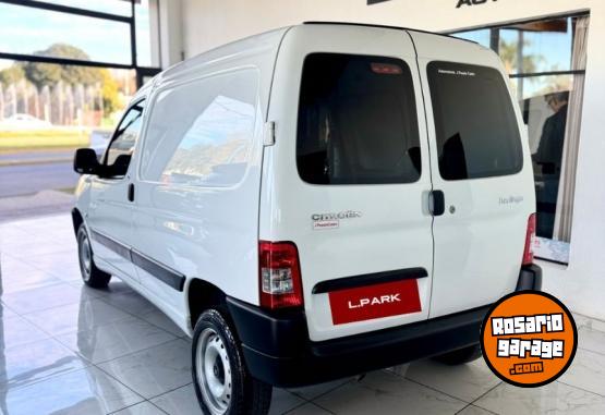 Utilitarios - Citroen BERLINGO FURGON COMFORT 2022 GNC 12000Km - En Venta