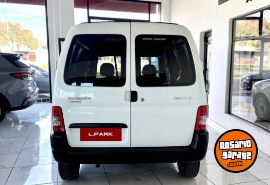 Utilitarios - Citroen BERLINGO FURGON COMFORT 2022 GNC 12000Km - En Venta