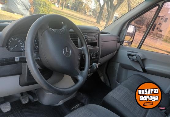 Utilitarios - Mercedes Benz Sprinter Cdi 415 Furgón 2017 Diesel 148000Km - En Venta