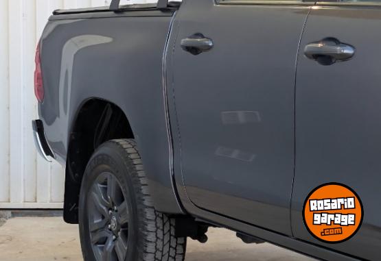 Camionetas - Toyota Hilux SR 2022 Diesel 43000Km - En Venta