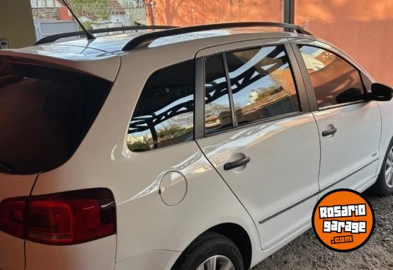 Autos - Volkswagen Suran 1.6 ediciones limit 2014 Nafta 138000Km - En Venta
